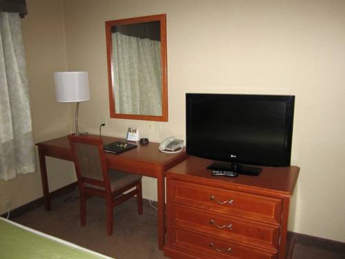 Imagen de la habitación del Hotel Super 8 By Wyndham Fort St. John Bc. Foto 7