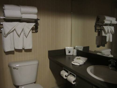 Imagen de la habitación del Hotel Super 8 By Wyndham Fort St. John Bc. Foto 13