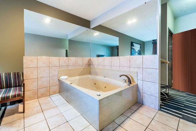 Imagen de la habitación del Hotel Super 8 By Wyndham Fort Worth North. Foto 4
