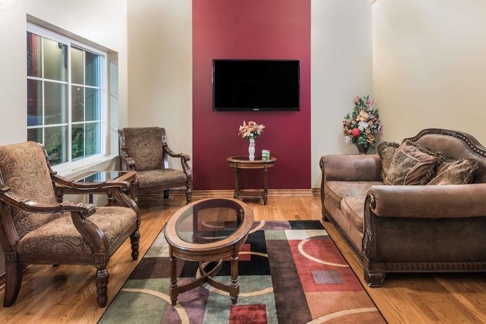 Imagen de los interiores del Hotel Super 8 By Wyndham Fort Worth North. Foto 9