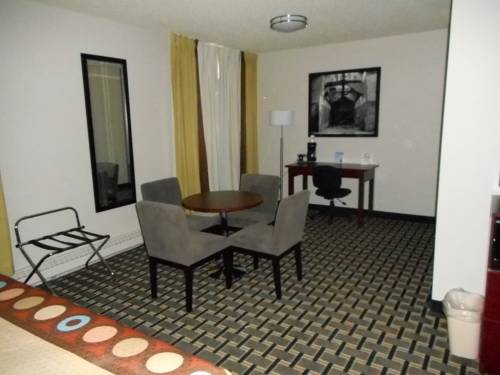 Imagen de la habitación del Hotel Super 8 By Wyndham Fox Creek. Foto 4