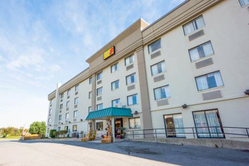 Imagen general del Hotel Super 8 By Wyndham Frederick. Foto 5