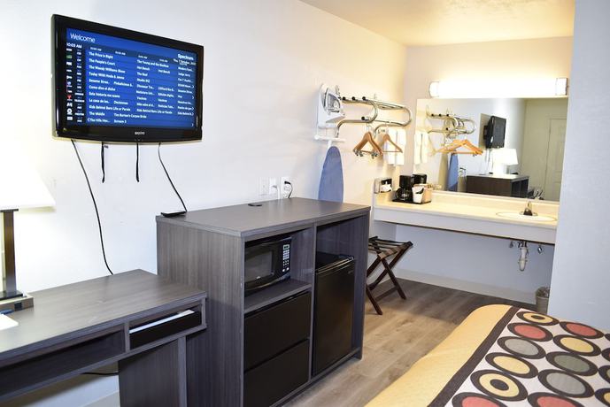 Imagen de la habitación del Hotel Super 8 By Wyndham Fredericksburg. Foto 2