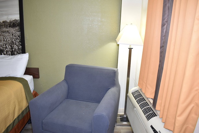 Imagen de la habitación del Hotel Super 8 By Wyndham Fredericksburg. Foto 3