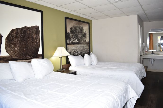 Imagen de la habitación del Hotel Super 8 By Wyndham Fredericksburg. Foto 5