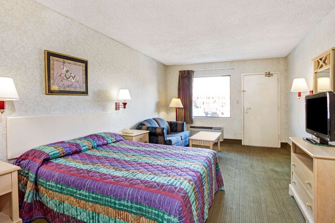 Imagen de la habitación del Hotel Super 8 By Wyndham Fredericksburg, Fredericksburg. Foto 3