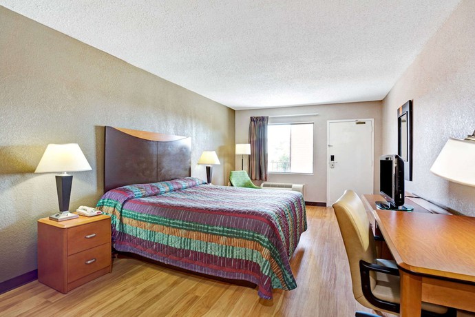 Imagen de la habitación del Hotel Super 8 By Wyndham Fredericksburg, Fredericksburg. Foto 5