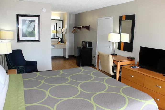 Imagen de la habitación del Hotel Super 8 By Wyndham Fredericksburg, Fredericksburg. Foto 9
