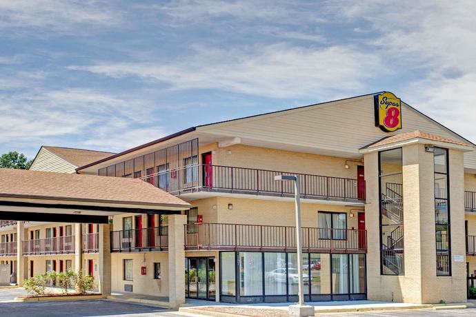 Imagen general del Hotel Super 8 By Wyndham Fredericksburg, Fredericksburg. Foto 2