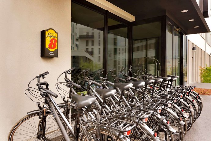 Imagen general del Hotel Super 8 By Wyndham Freiburg. Foto 2