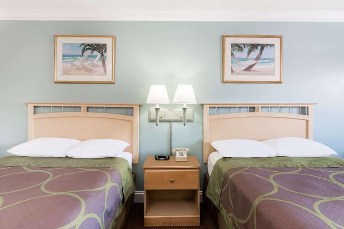Imagen de la habitación del Hotel Super 8 By Wyndham Ft Walton Beach. Foto 3
