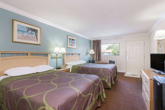 Imagen de la habitación del Hotel Super 8 By Wyndham Ft Walton Beach. Foto 11