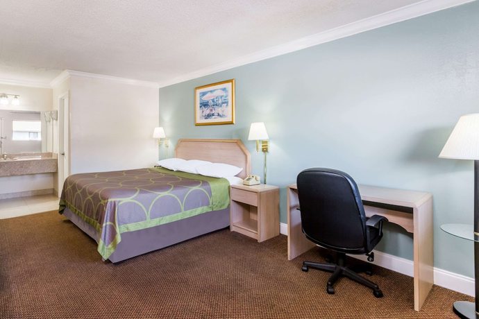Imagen de la habitación del Hotel Super 8 By Wyndham Ft Walton Beach. Foto 12