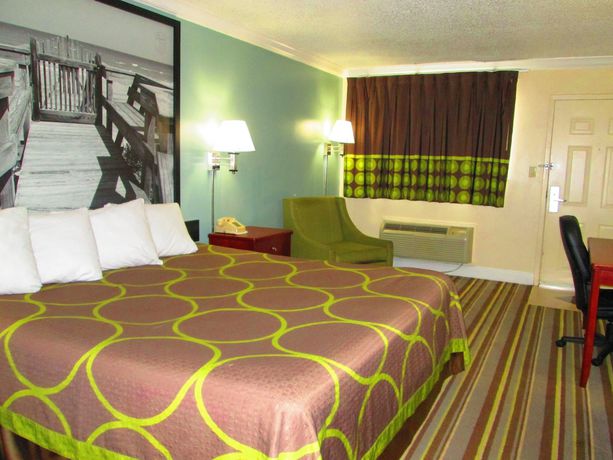 Imagen de la habitación del Hotel Super 8 By Wyndham Ft Walton Beach. Foto 15