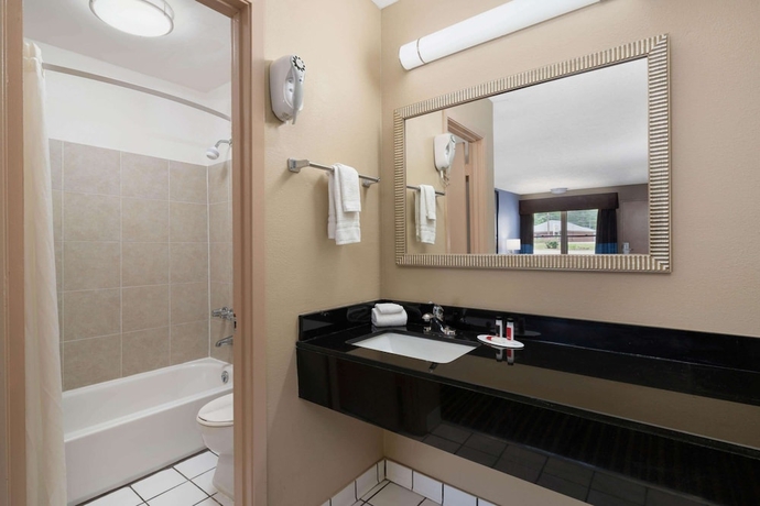 Imagen de la habitación del Hotel Super 8 By Wyndham Gadsden Al. Foto 11