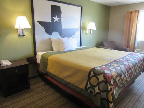 Imagen de la habitación del Hotel Super 8 By Wyndham Gainesville Tx. Foto 3