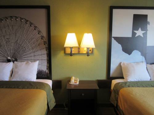 Imagen de la habitación del Hotel Super 8 By Wyndham Gainesville Tx. Foto 12