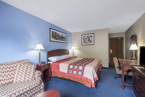 Imagen de la habitación del Hotel Super 8 By Wyndham Gardner. Foto 7