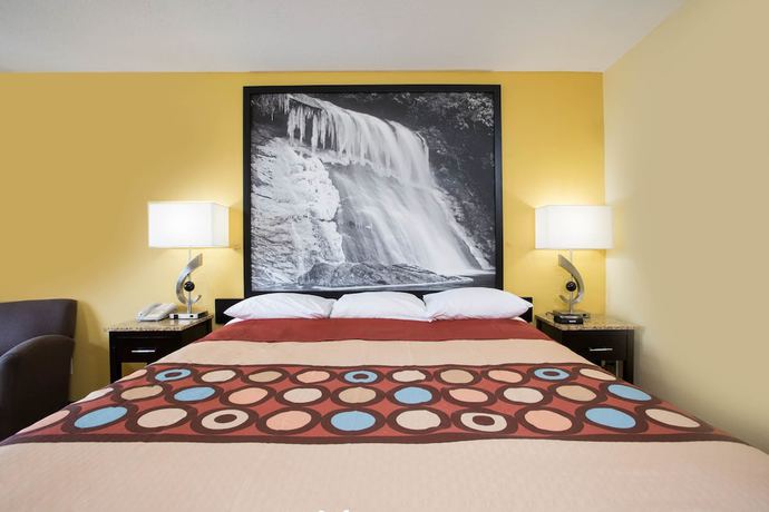 Imagen de la habitación del Hotel Super 8 By Wyndham Garner/clayton/raleigh. Foto 7