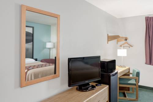 Imagen de la habitación del Hotel Super 8 By Wyndham Gas City Marion Area. Foto 11