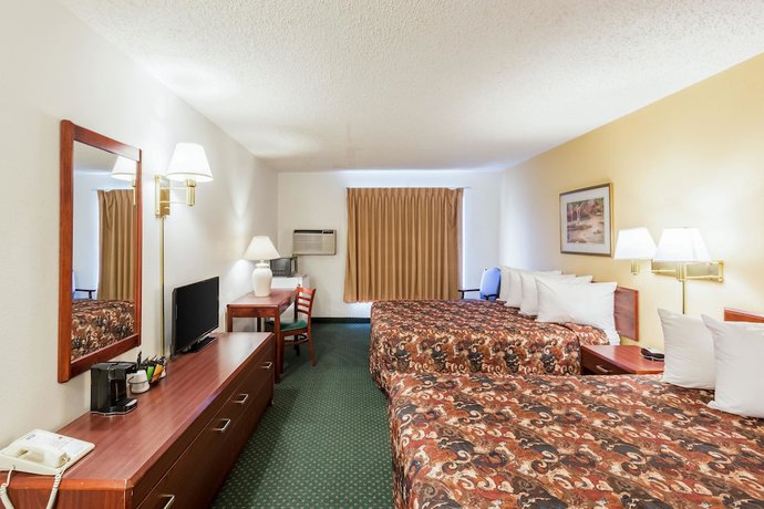 Imagen de la habitación del Hotel Super 8 By Wyndham Grand Island South. Foto 2