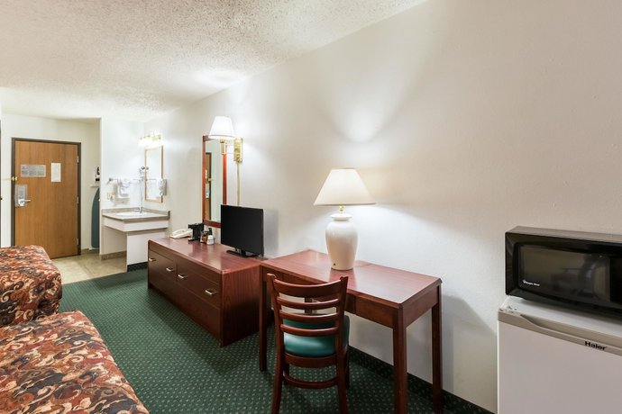 Imagen de la habitación del Hotel Super 8 By Wyndham Grand Island South. Foto 3
