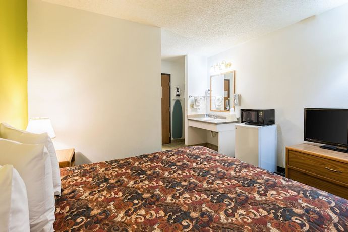 Imagen de la habitación del Hotel Super 8 By Wyndham Grand Island South. Foto 5