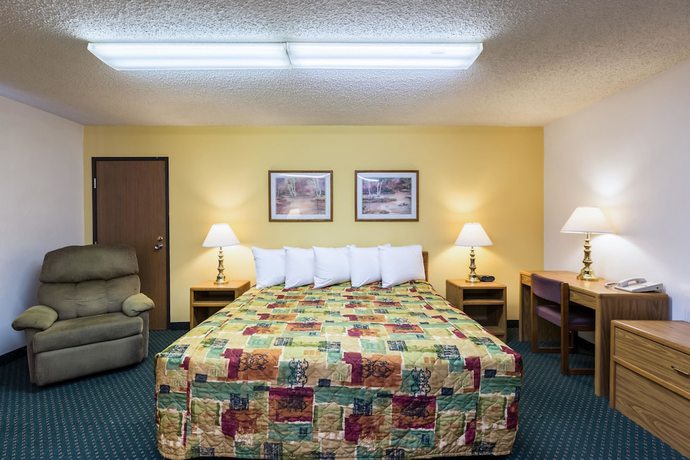 Imagen de la habitación del Hotel Super 8 By Wyndham Grand Island South. Foto 7