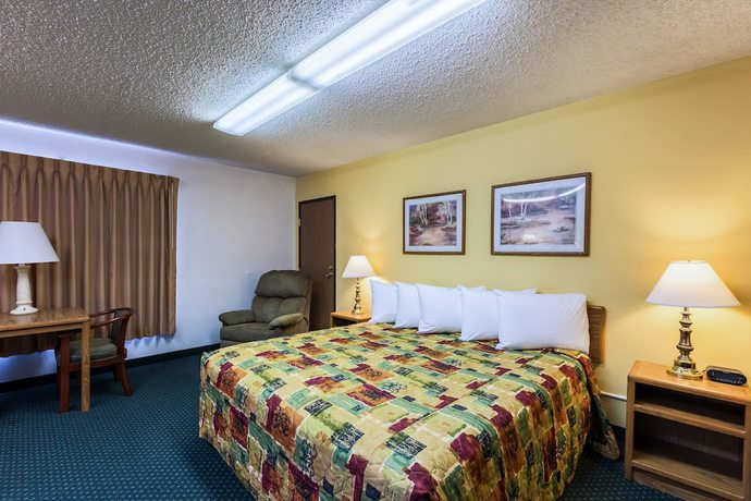 Imagen de la habitación del Hotel Super 8 By Wyndham Grand Island South. Foto 13
