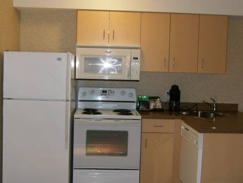 Imagen de la habitación del Hotel Super 8 By Wyndham Grande Prairie. Foto 9