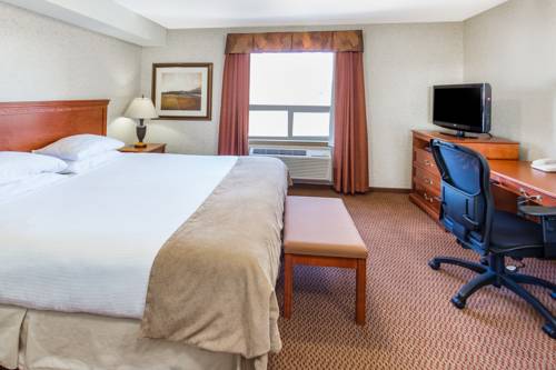 Imagen de la habitación del Hotel Super 8 By Wyndham Grande Prairie. Foto 13