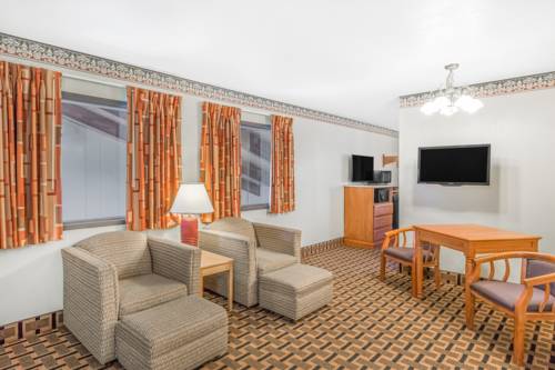 Imagen de la habitación del Hotel Super 8 By Wyndham Grants Pass. Foto 7