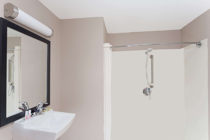 Imagen de la habitación del Hotel Super 8 By Wyndham Green River. Foto 7