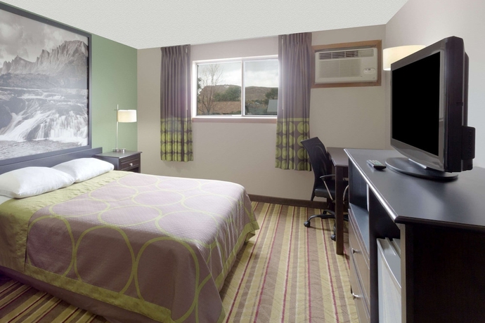 Imagen de la habitación del Hotel Super 8 By Wyndham Green River. Foto 11