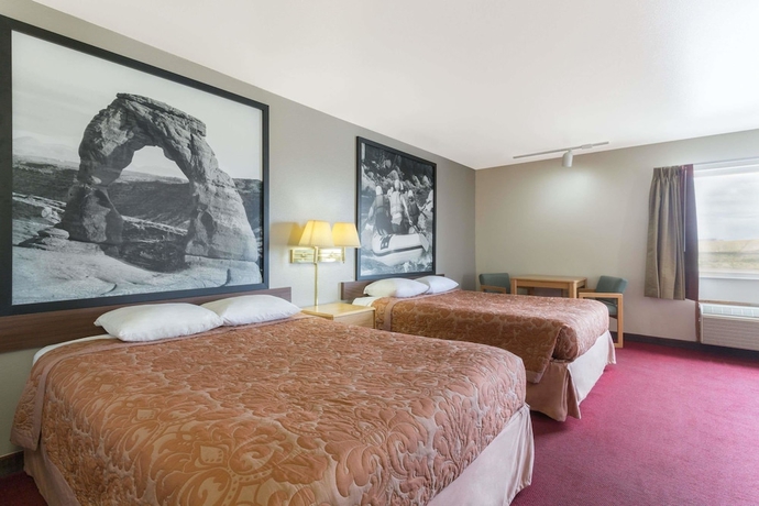 Imagen de la habitación del Hotel Super 8 By Wyndham Green River, Green River. Foto 11