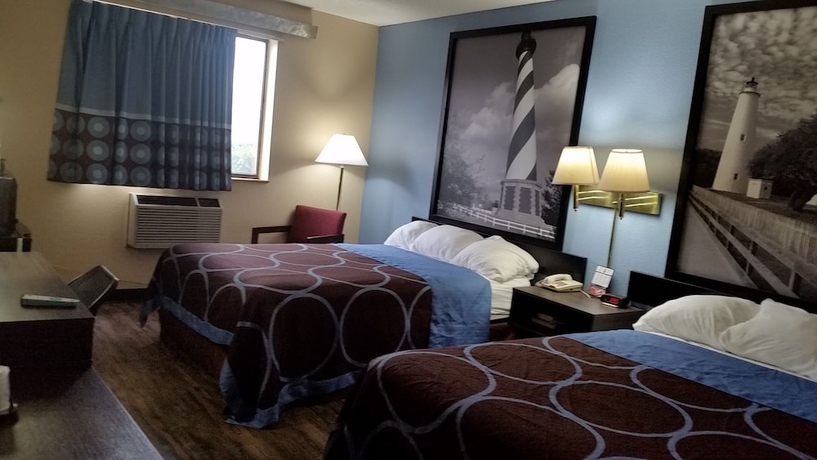 Imagen de la habitación del Hotel Super 8 By Wyndham Greenville. Foto 6