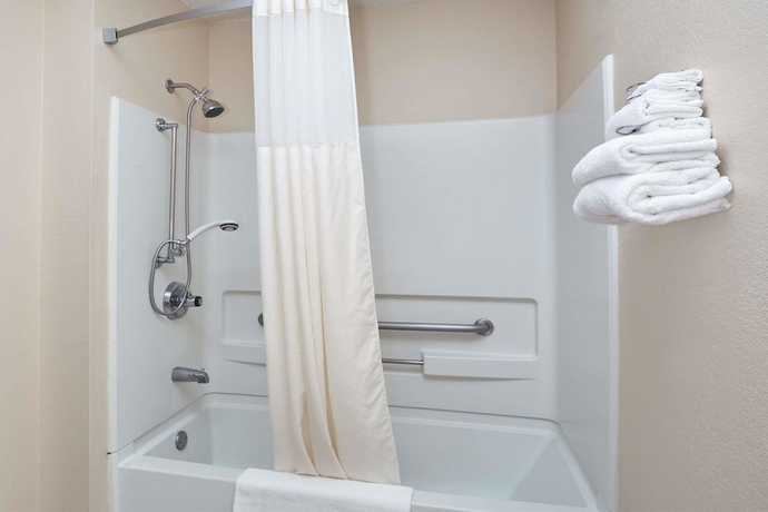 Imagen de la habitación del Hotel Super 8 By Wyndham Greenville. Foto 11