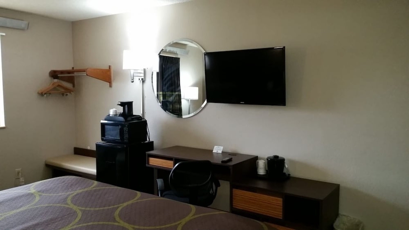Imagen de la habitación del Hotel Super 8 By Wyndham Greenville, GREENVILLE. Foto 9