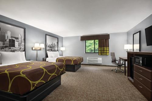 Imagen de la habitación del Hotel Super 8 By Wyndham Grove City. Foto 17