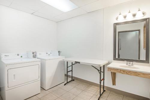 Imagen general del Hotel Super 8 By Wyndham Grove City. Foto 13