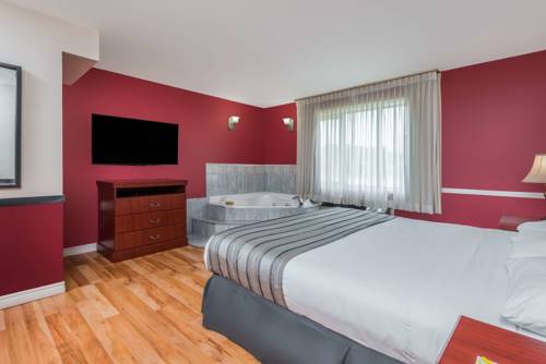 Imagen de la habitación del Hotel Super 8 By Wyndham Guelph. Foto 2