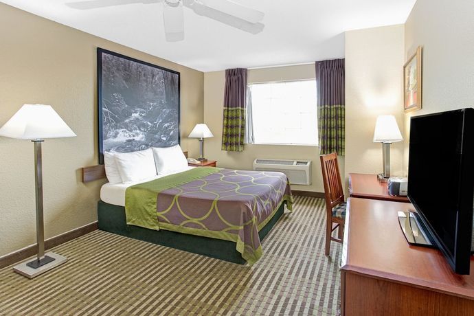 Imagen de la habitación del Hotel Super 8 By Wyndham Gurnee. Foto 6