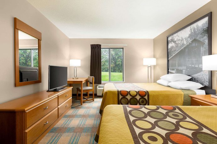 Imagen de la habitación del Hotel Super 8 By Wyndham Hannibal. Foto 6