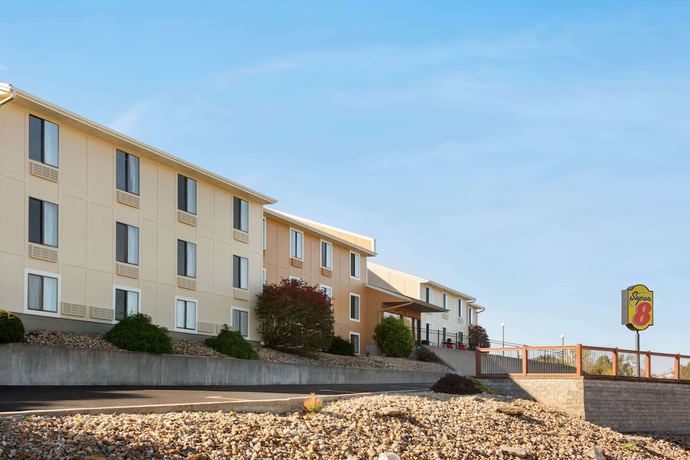 Imagen general del Hotel Super 8 By Wyndham Hannibal. Foto 3