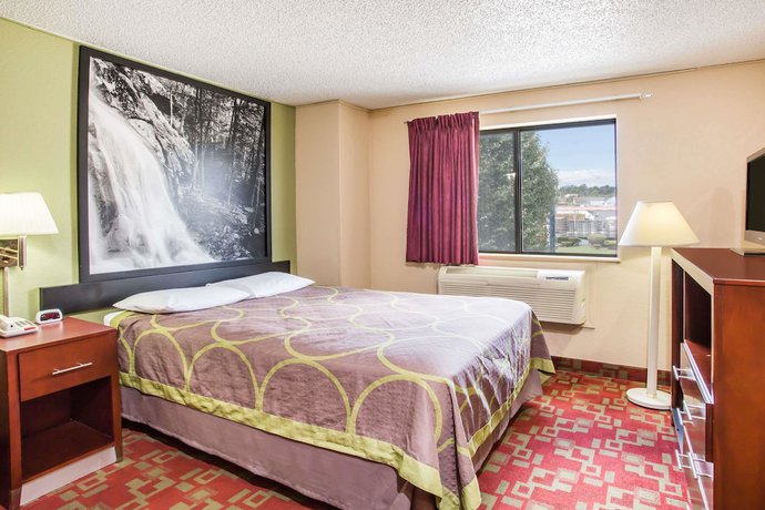 Imagen de la habitación del Hotel Super 8 By Wyndham Harrisonburg. Foto 9