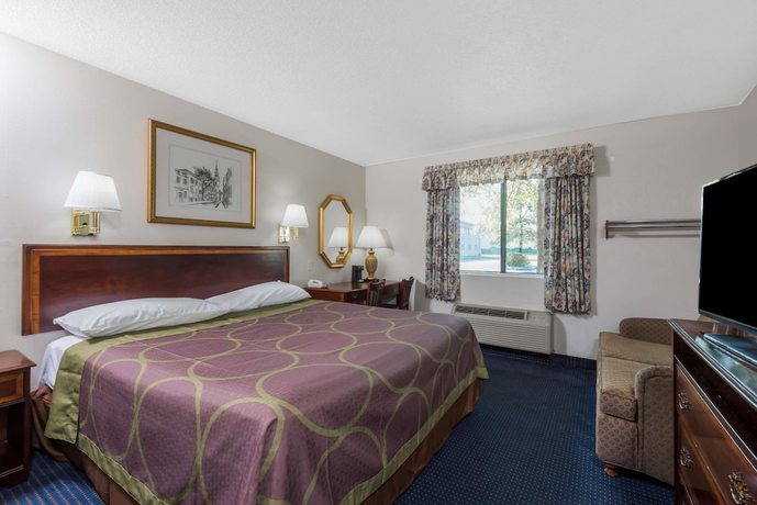 Imagen de la habitación del Hotel Super 8 By Wyndham Hartford. Foto 7