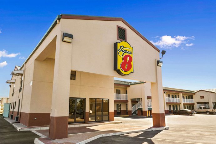 Imagen general del Hotel Super 8 By Wyndham Hattiesburg North. Foto 3