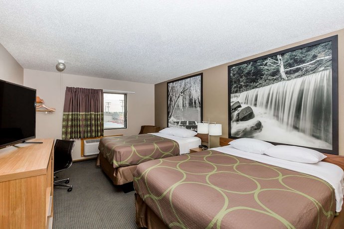 Imagen de la habitación del Hotel Super 8 By Wyndham Hays Ks. Foto 4