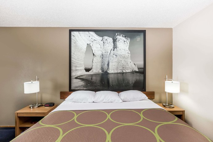 Imagen de la habitación del Hotel Super 8 By Wyndham Hays Ks. Foto 6