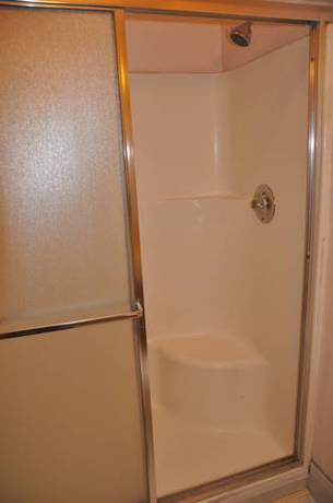 Imagen de la habitación del Hotel Super 8 By Wyndham Hayward Downtown. Foto 3